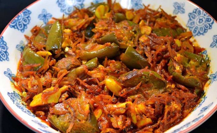 বেগুন দিয়ে কেচকি শুঁটকি