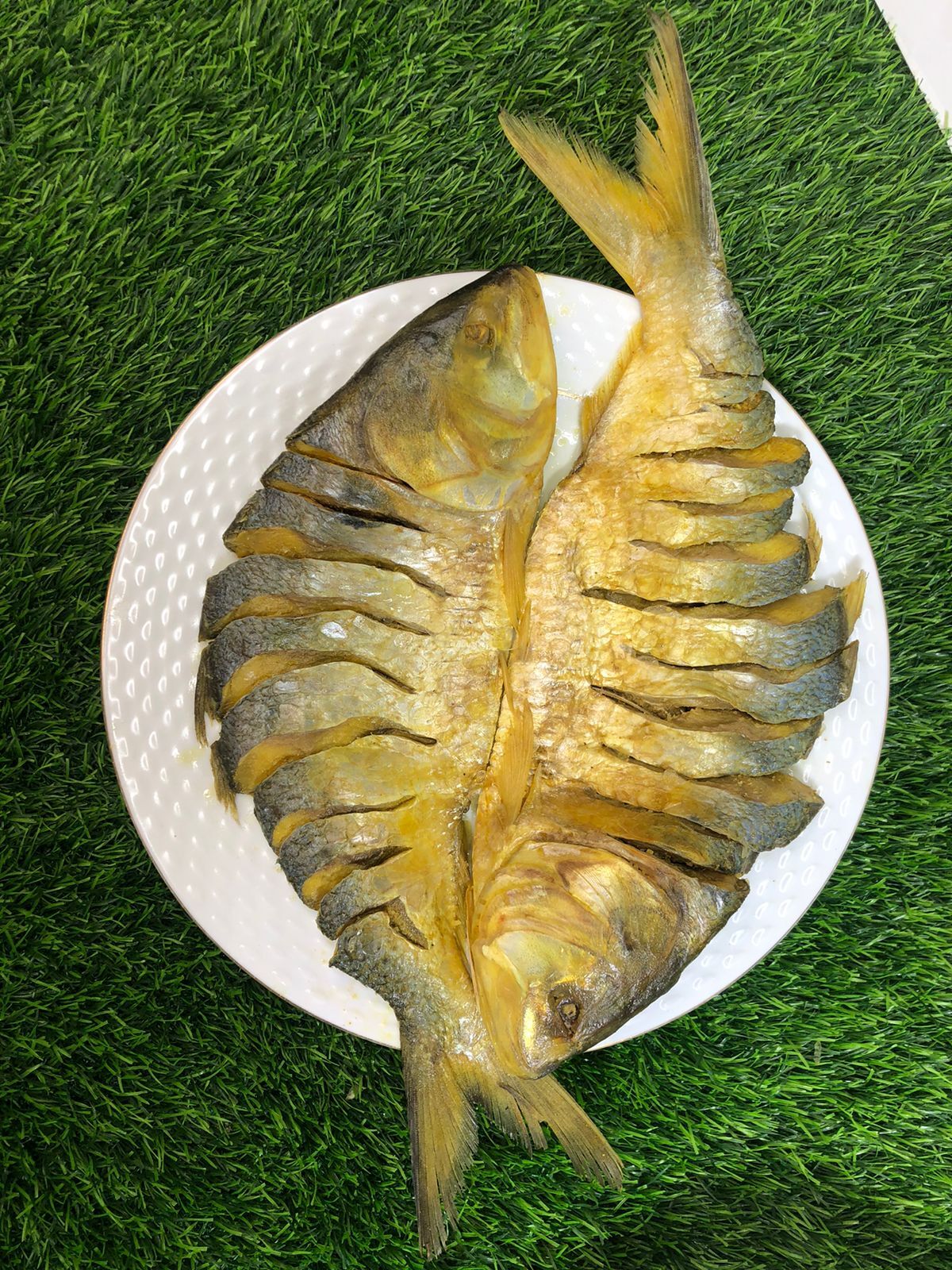 আস্ত নোনা ইলিশ আস্ত নোনা ইলিশ